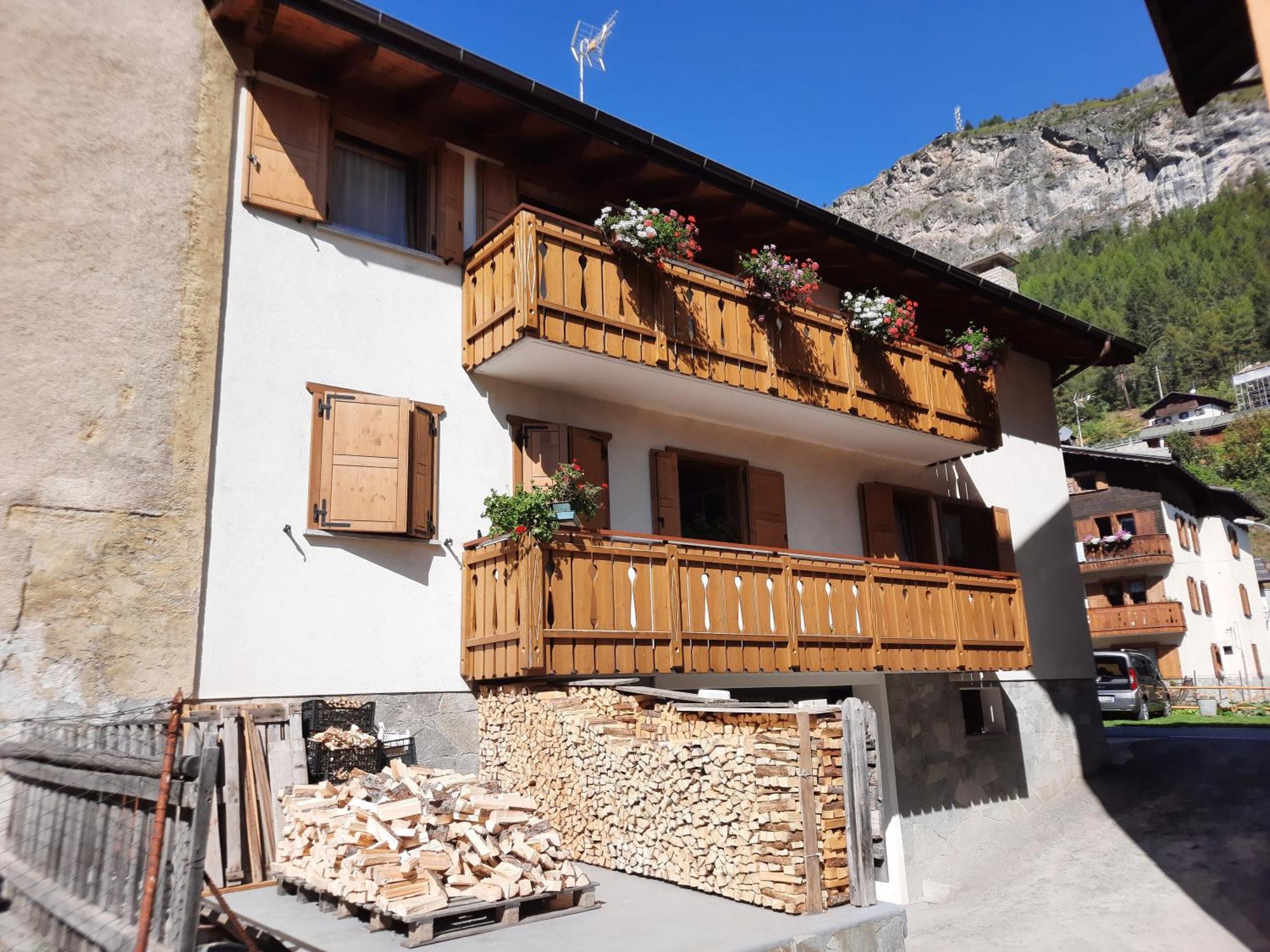Appartamento Genziana Isolaccia Buitenkant foto